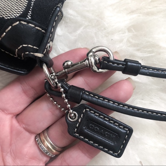 COACH Signature canvas wristlet - Picture 4 of 9